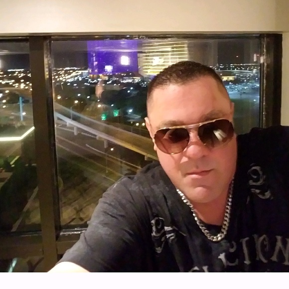 Meet your Posher, Richard - Picture 1 of 1